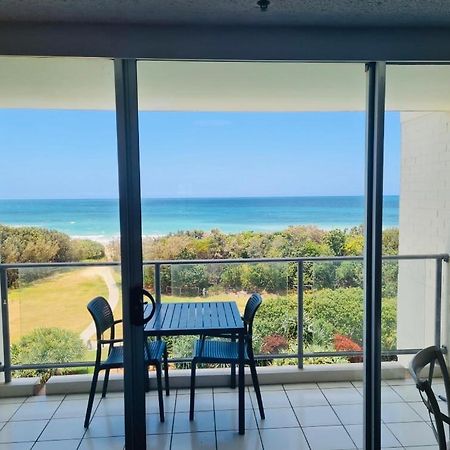 Ocean Bliss - Top Floor Beachfront Studio With Amazing Views ! Marcoola Eksteriør billede