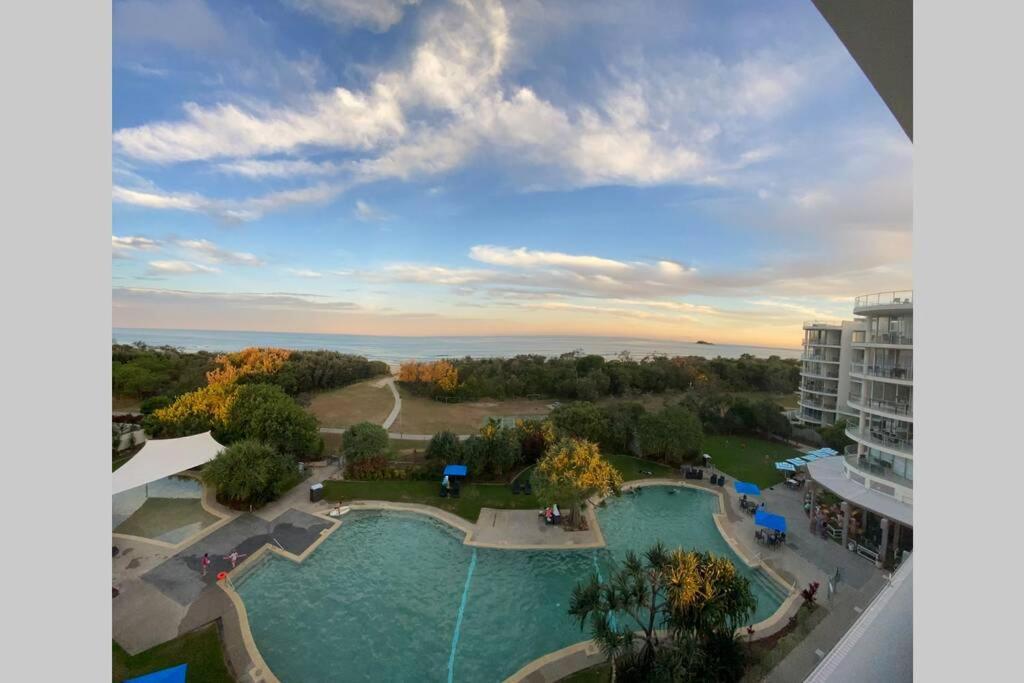 Ocean Bliss - Top Floor Beachfront Studio With Amazing Views ! Marcoola Eksteriør billede