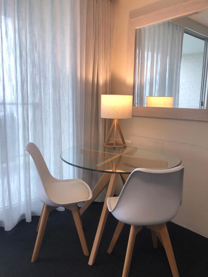 Ocean Bliss - Top Floor Beachfront Studio With Amazing Views ! Marcoola Eksteriør billede